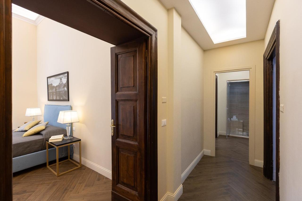 Spa Apartment Via Barberini Rome Extérieur photo