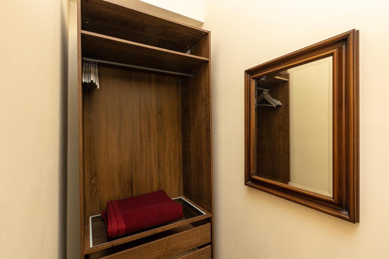 Spa Apartment Via Barberini Rome Extérieur photo
