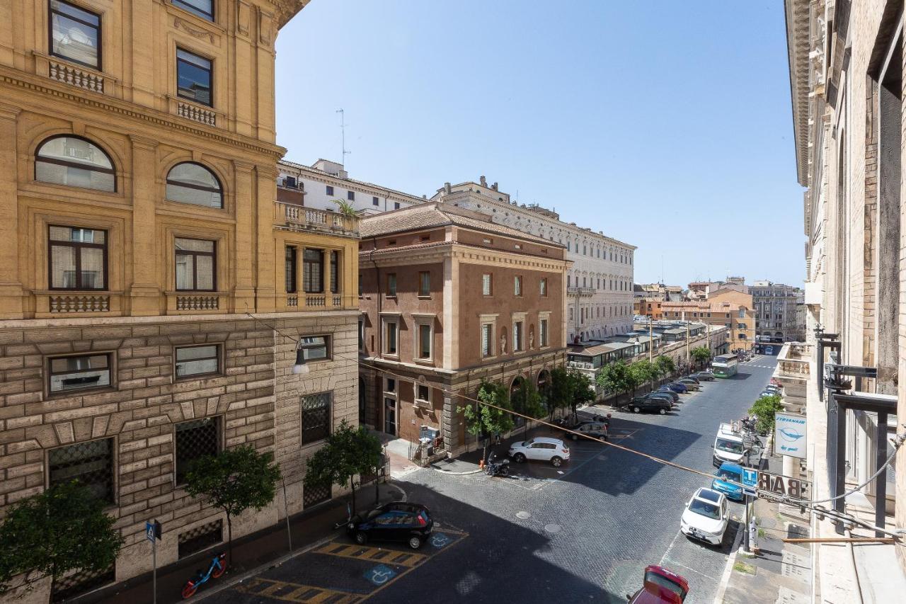 Spa Apartment Via Barberini Rome Extérieur photo