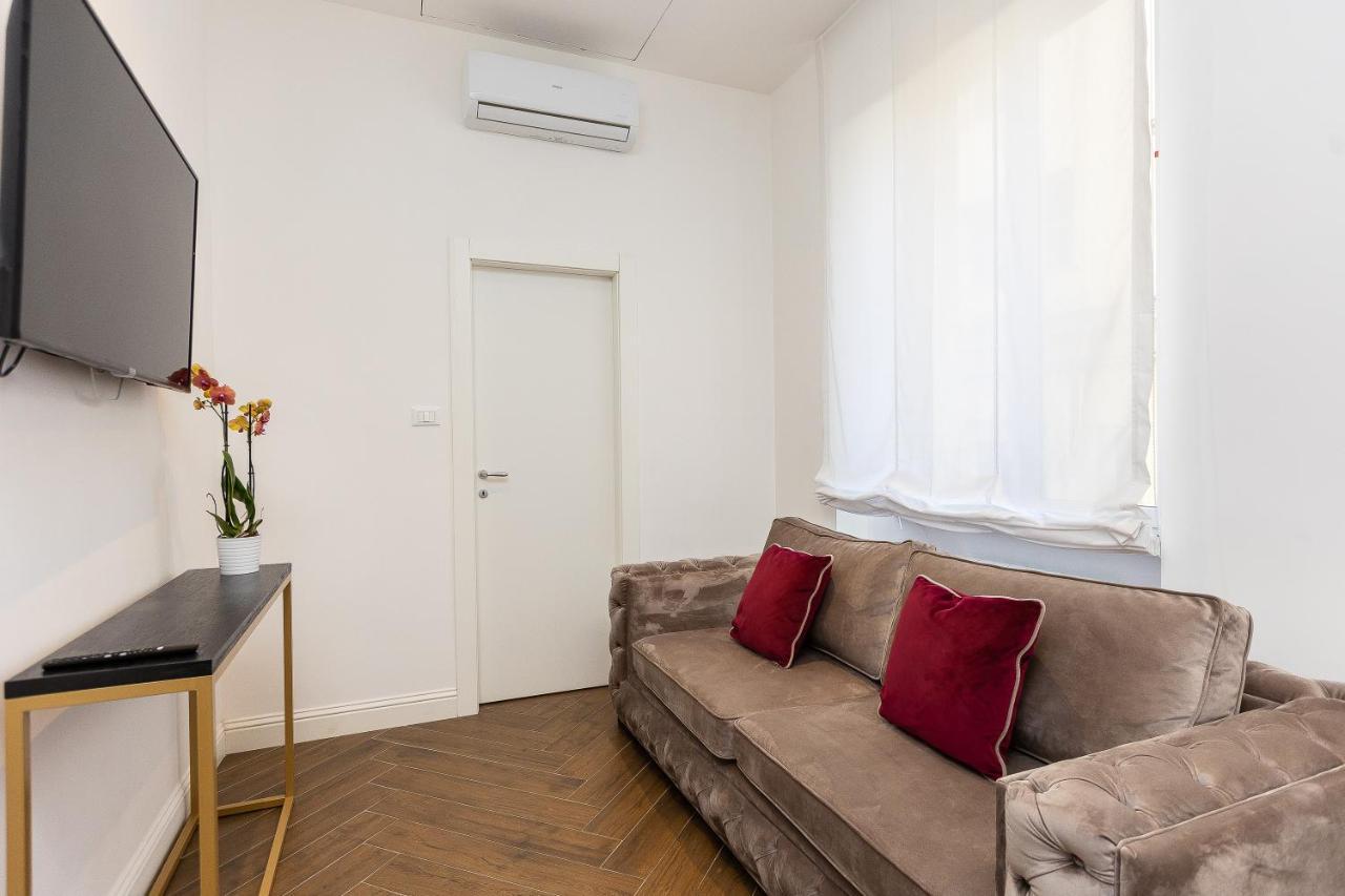 Spa Apartment Via Barberini Rome Extérieur photo