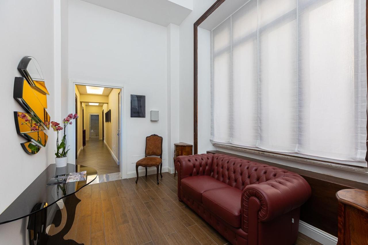 Spa Apartment Via Barberini Rome Extérieur photo