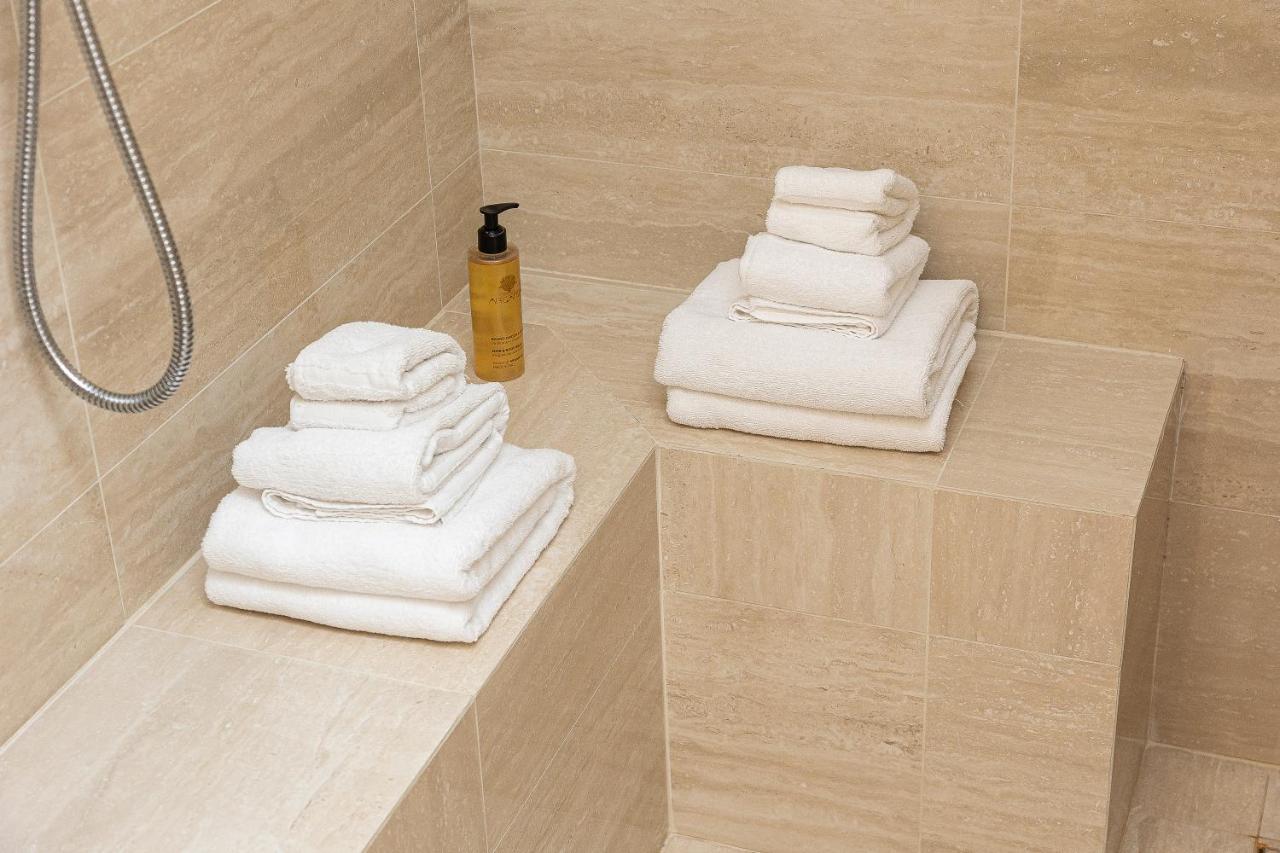 Spa Apartment Via Barberini Rome Extérieur photo
