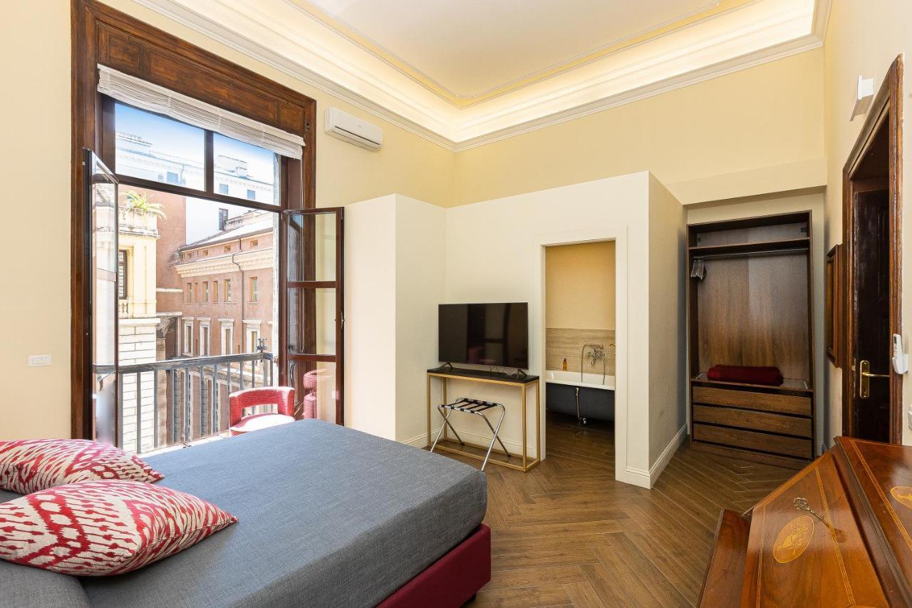 Spa Apartment Via Barberini Rome Extérieur photo