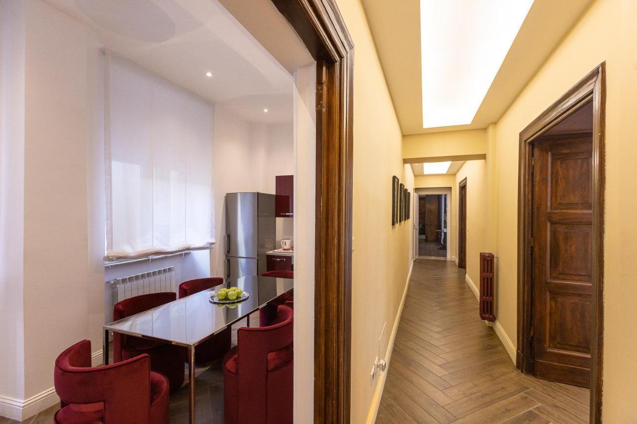 Spa Apartment Via Barberini Rome Extérieur photo