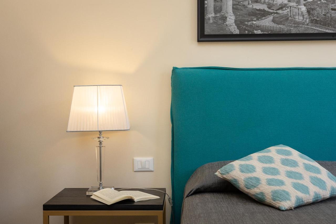 Spa Apartment Via Barberini Rome Extérieur photo